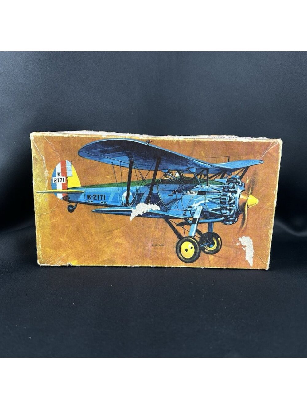 Vintage Pyro Bristol Bulldog WWII Model Kit #P609-100